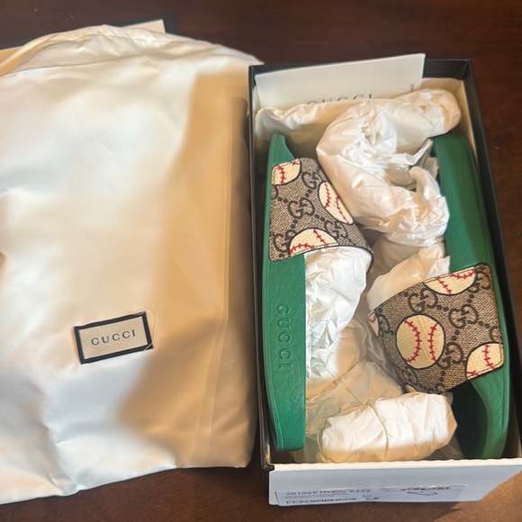 Gucci Youth Boys Shoes size 12 - Picture 4 of 11